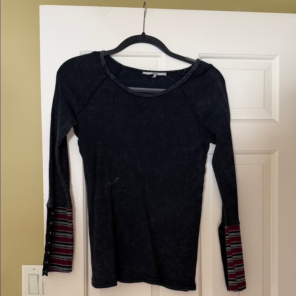 BKE Black Top with Red and Gray Striped Sleeves